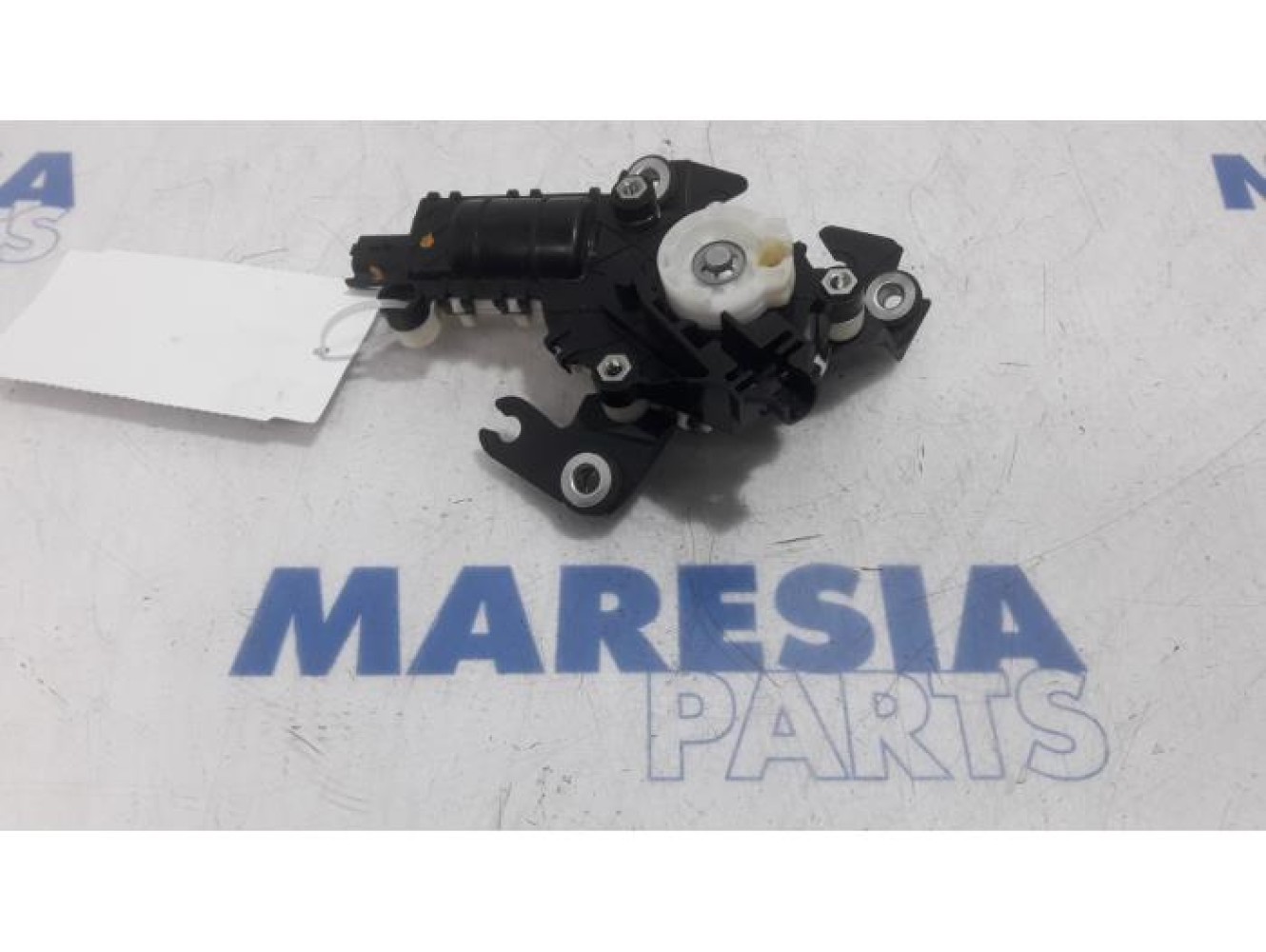 Citroen - C4 Picasso - Tailgate lock mechanism