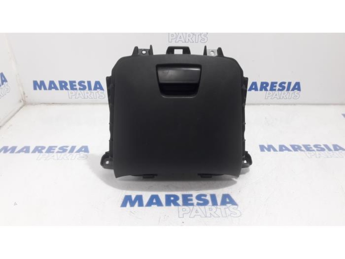 Citroen - C4 Picasso - Glovebox