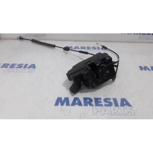 Citroen - C4 Picasso - Door lock mechanism 4-door, front left