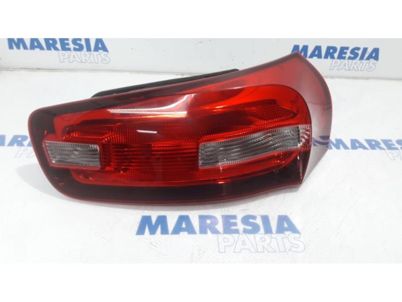 Citroen - C4 Picasso - Taillight, right