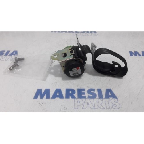 Alfa Romeo - Mito - Sicherheitsgurt links hinten