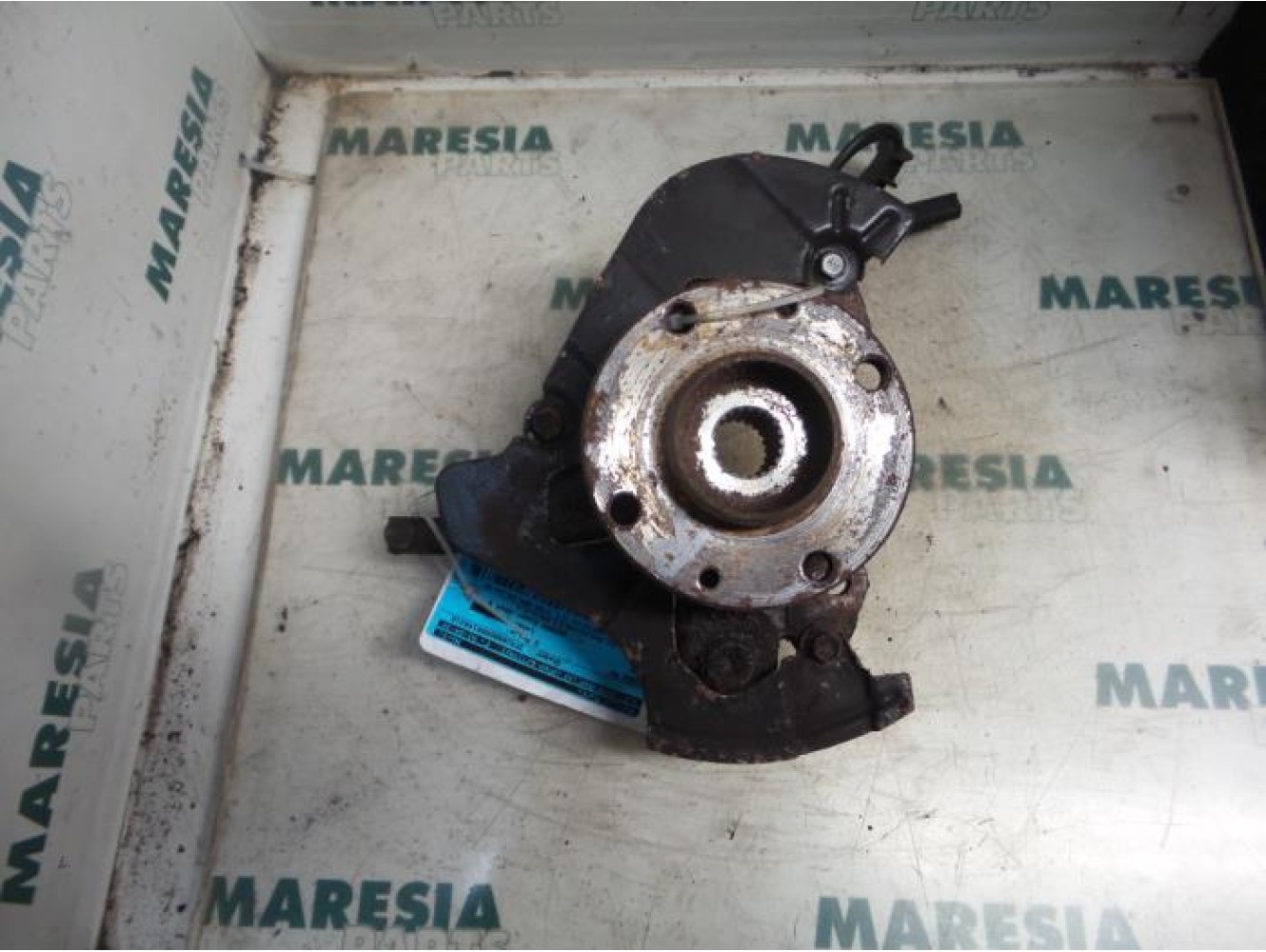 Fiat - Panda - Knuckle, front right