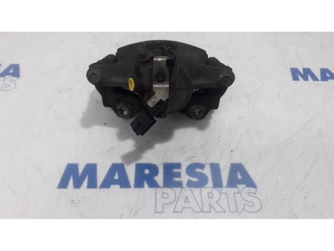 Fiat - 500 - Front brake calliper, left