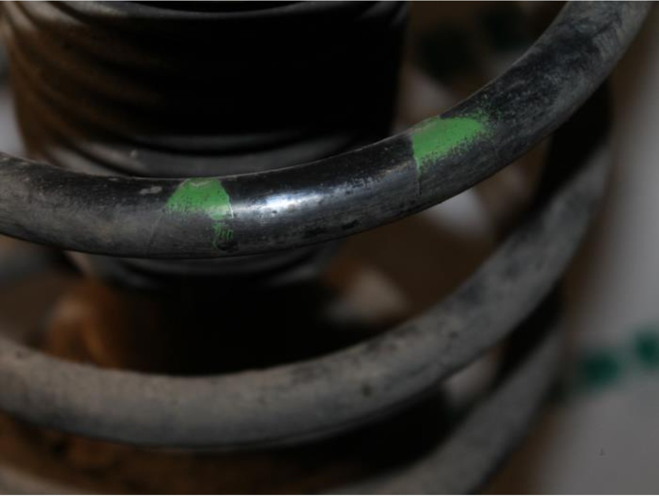 Peugeot - 406 - Stoßdämpferstrebe links vorne