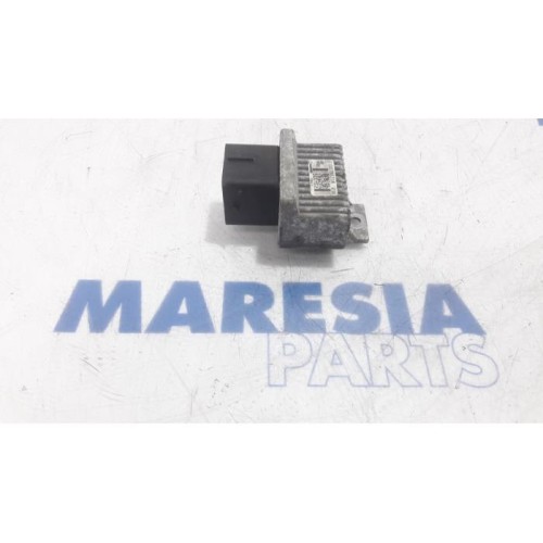 Renault - Master - Glow plug relay