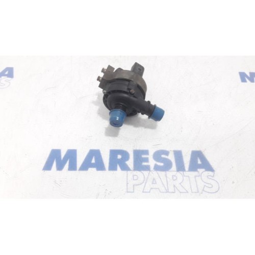 Renault - Master - Water pump
