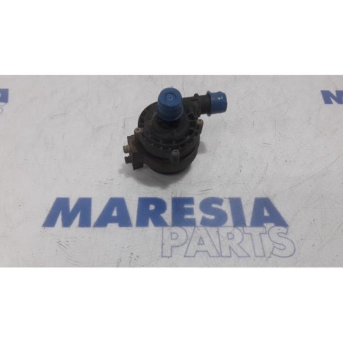 Renault - Master - Water pump