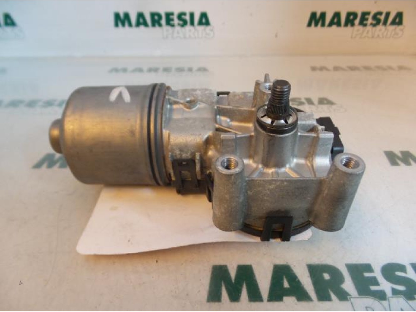 Peugeot - 207 - Front wiper motor