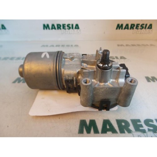Peugeot - 207 - Front wiper motor