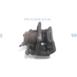 Renault - Clio - Front brake calliper, left