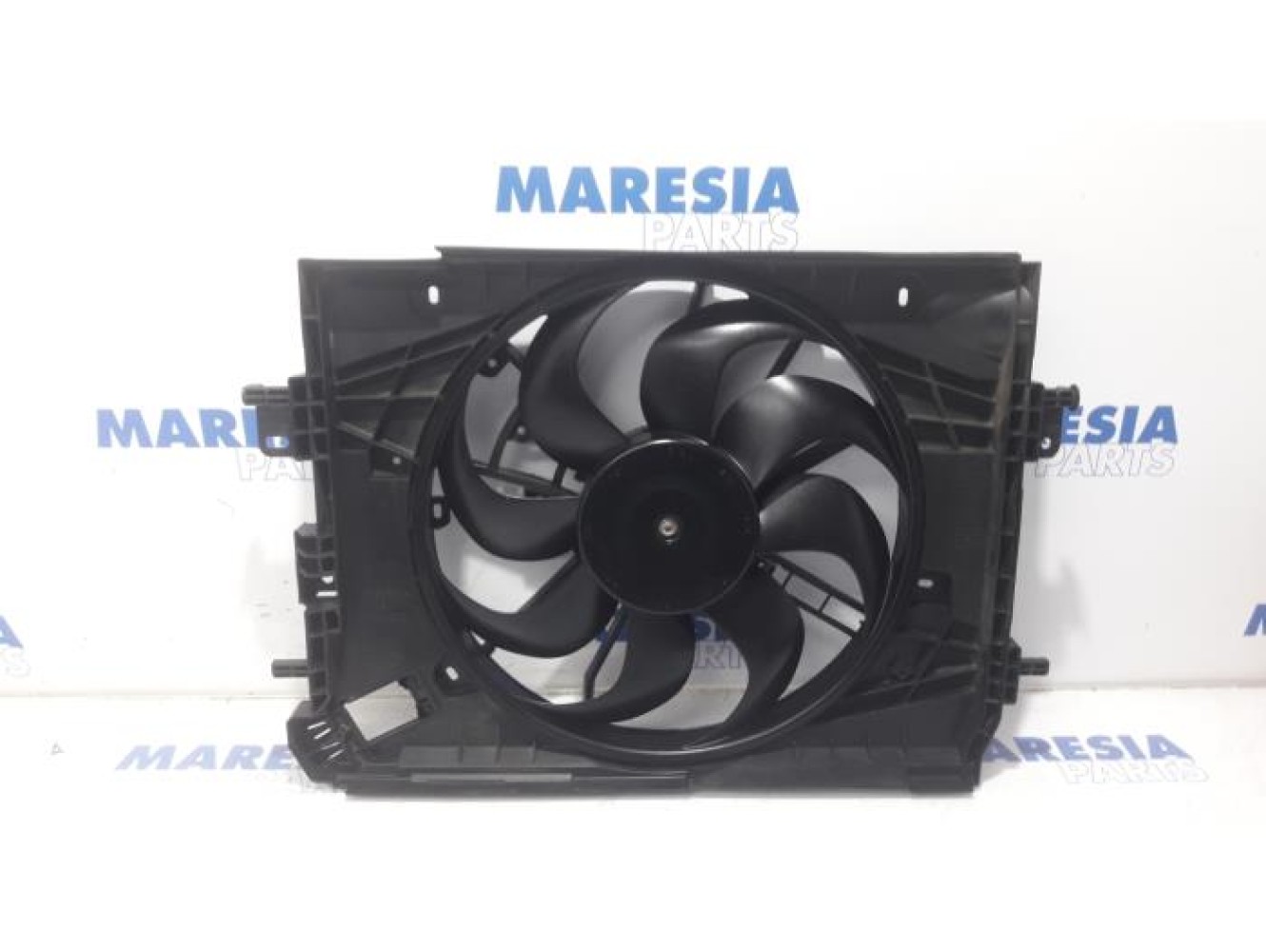 Renault - Clio - Fan motor