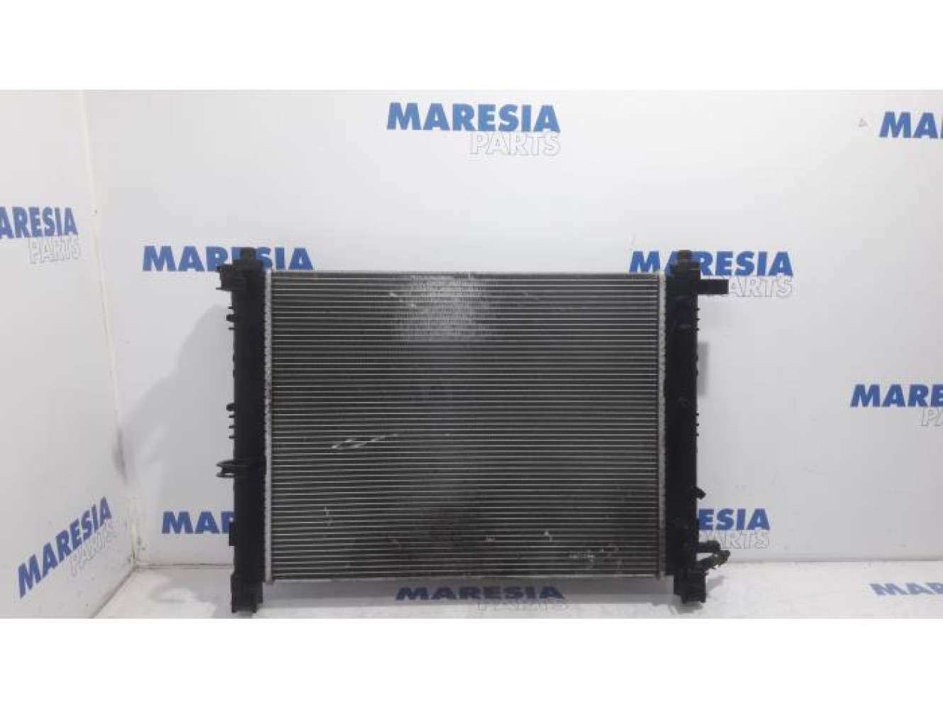 Renault - Clio - Radiator