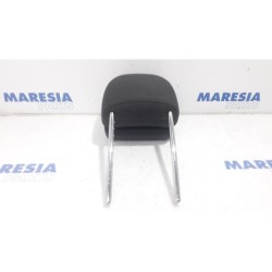 Peugeot - 3008 - Headrest