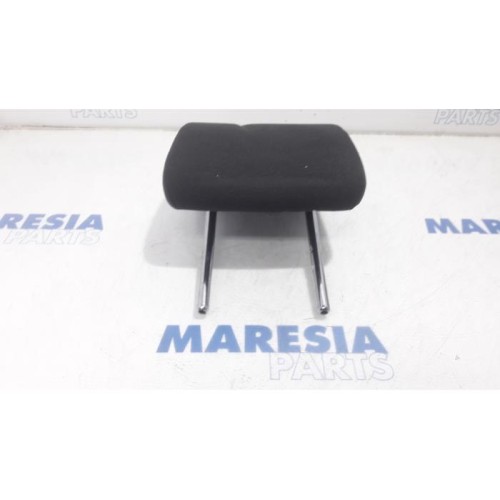 Peugeot - 3008 - Headrest