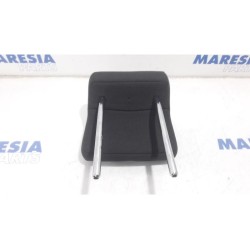 Peugeot - 3008 - Headrest