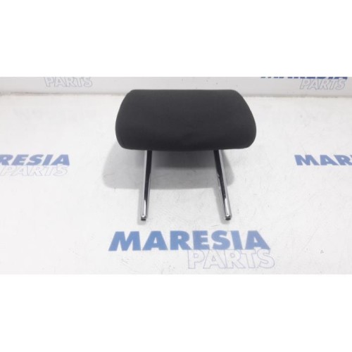 Peugeot - 3008 - Headrest