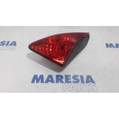 Peugeot - 3008 - Taillight, right