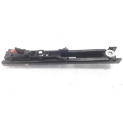 Peugeot - 508 - Seatbelt guide
