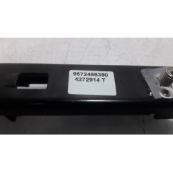 Peugeot - 508 - Seatbelt guide