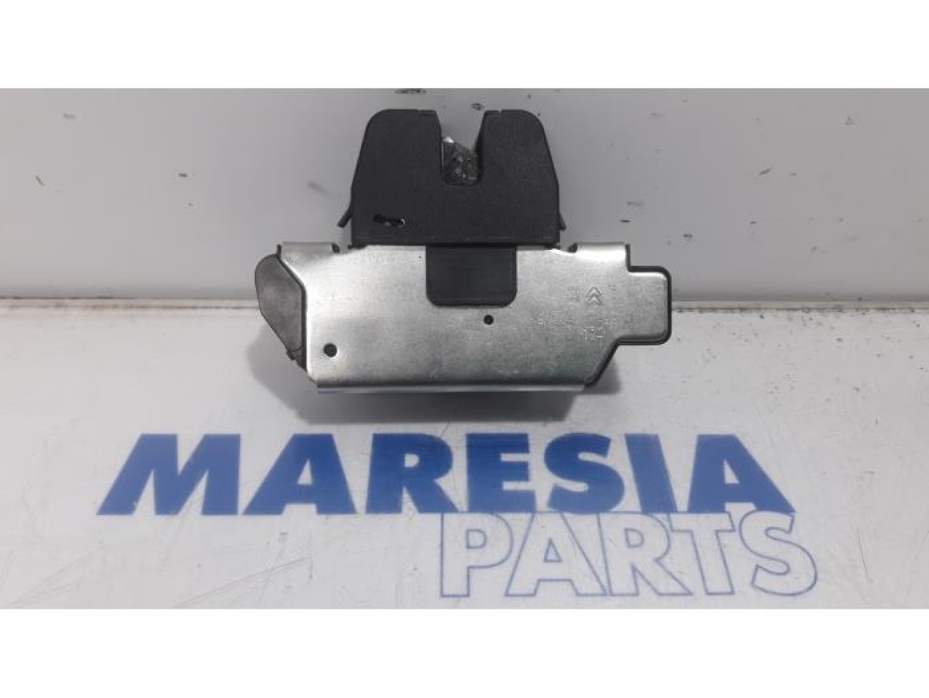 Citroen - C3 - Tailgate lock mechanism