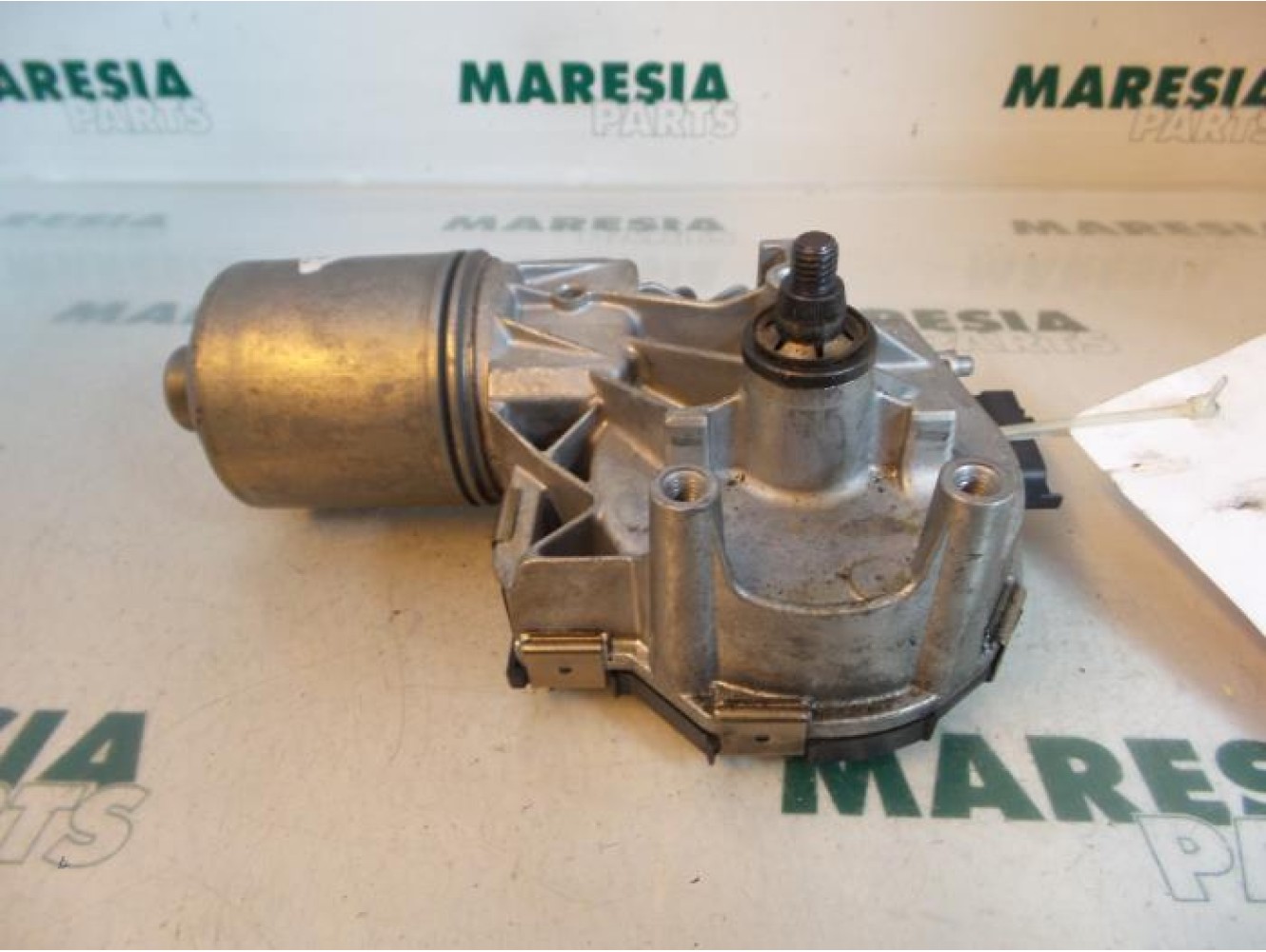 Peugeot - 308 - Front wiper motor