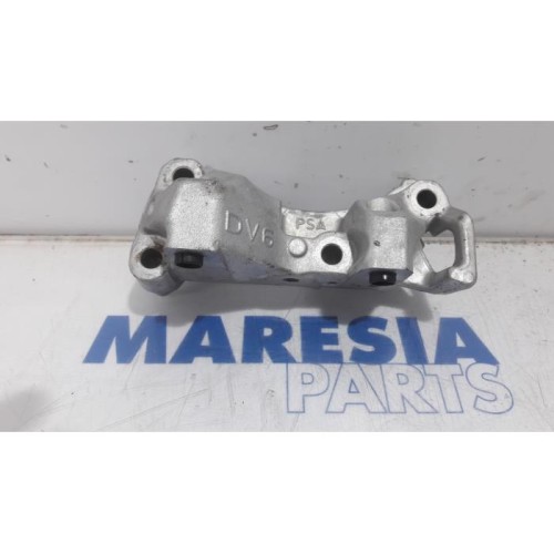 Citroen - Jumpy - Engine mount