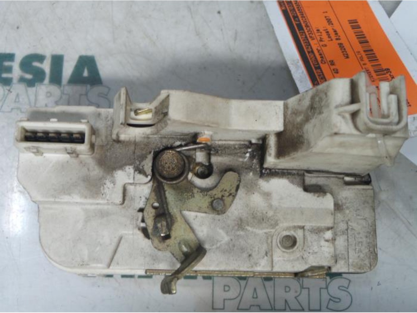 Peugeot - 307 - Rear door mechanism 4-door, right