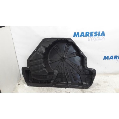 Renault - Megane - Reserveradkasten