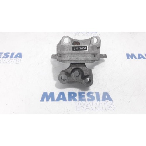 Alfa Romeo - Giulietta - Engine mount