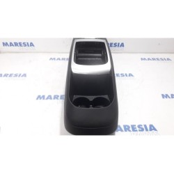 Citroen - C4 Picasso - Middle console