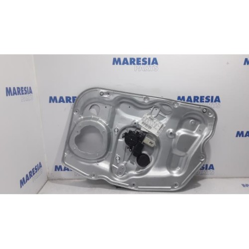 Alfa Romeo - Giulietta - Window mechanism 4-door, front right