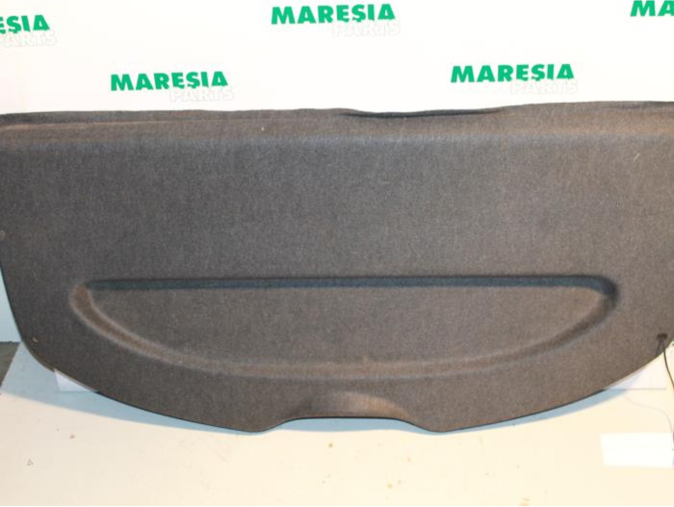 Renault - Megane - Parcel shelf