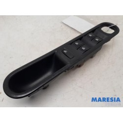 Renault - Espace - Multi-functional window switch