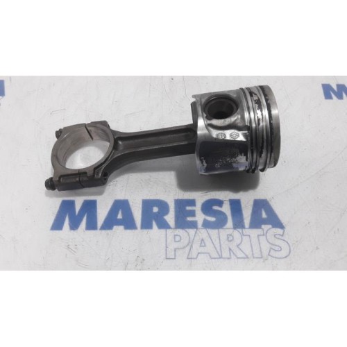 Renault - Espace - Piston
