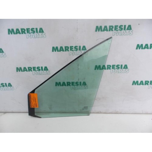 Renault - Megane Scenic - Quarter light, front left