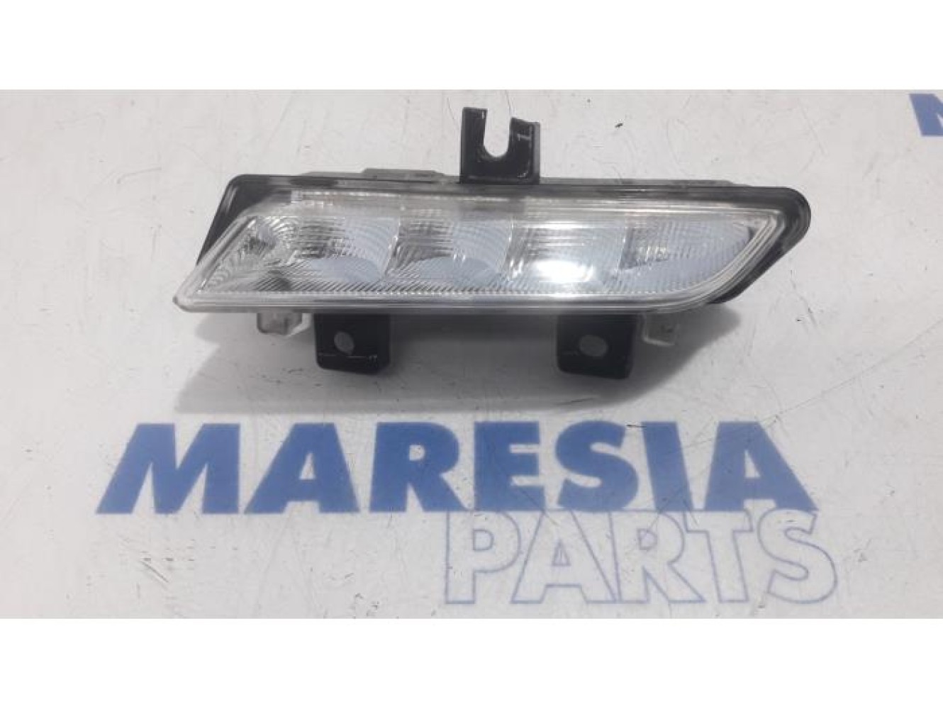 Renault - Clio - Daytime running light, left