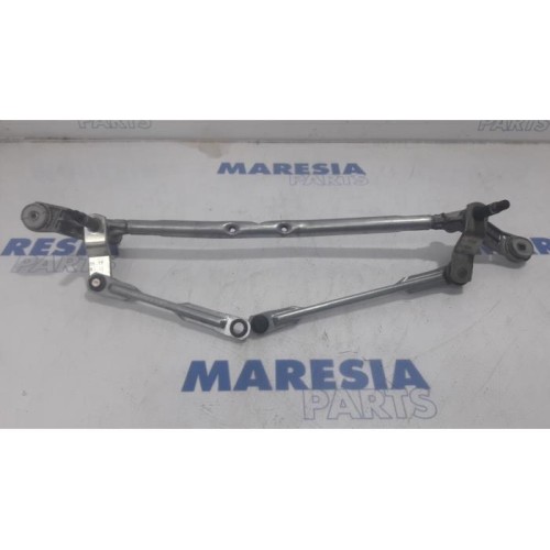 Renault - Megane - Wiper mechanism