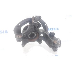 Renault - Megane - Knuckle, front left
