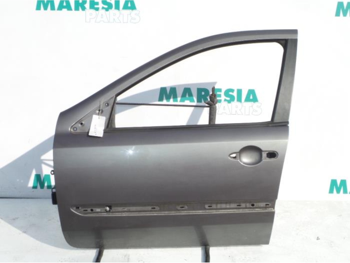 Renault - Laguna - Tür 4-türig links vorne
