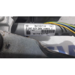 Peugeot - 5008 - Front wiper motor