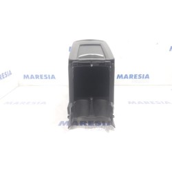 Peugeot - 5008 - Middle console