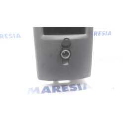 Peugeot - 5008 - Middle console