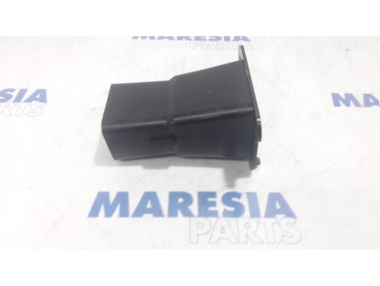 Peugeot - 3008 - Front bumper frame