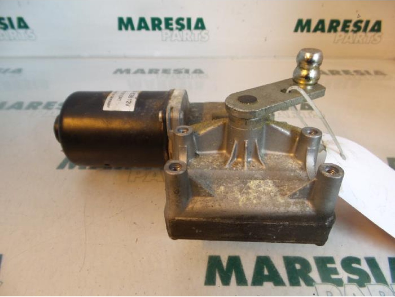 Citroen - C4 - Front wiper motor