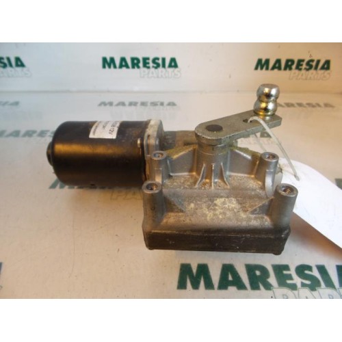 Citroen - C4 - Front wiper motor