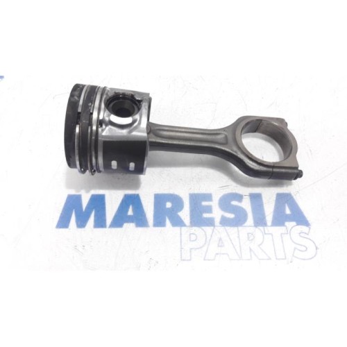 Citroen - DS3 - Piston