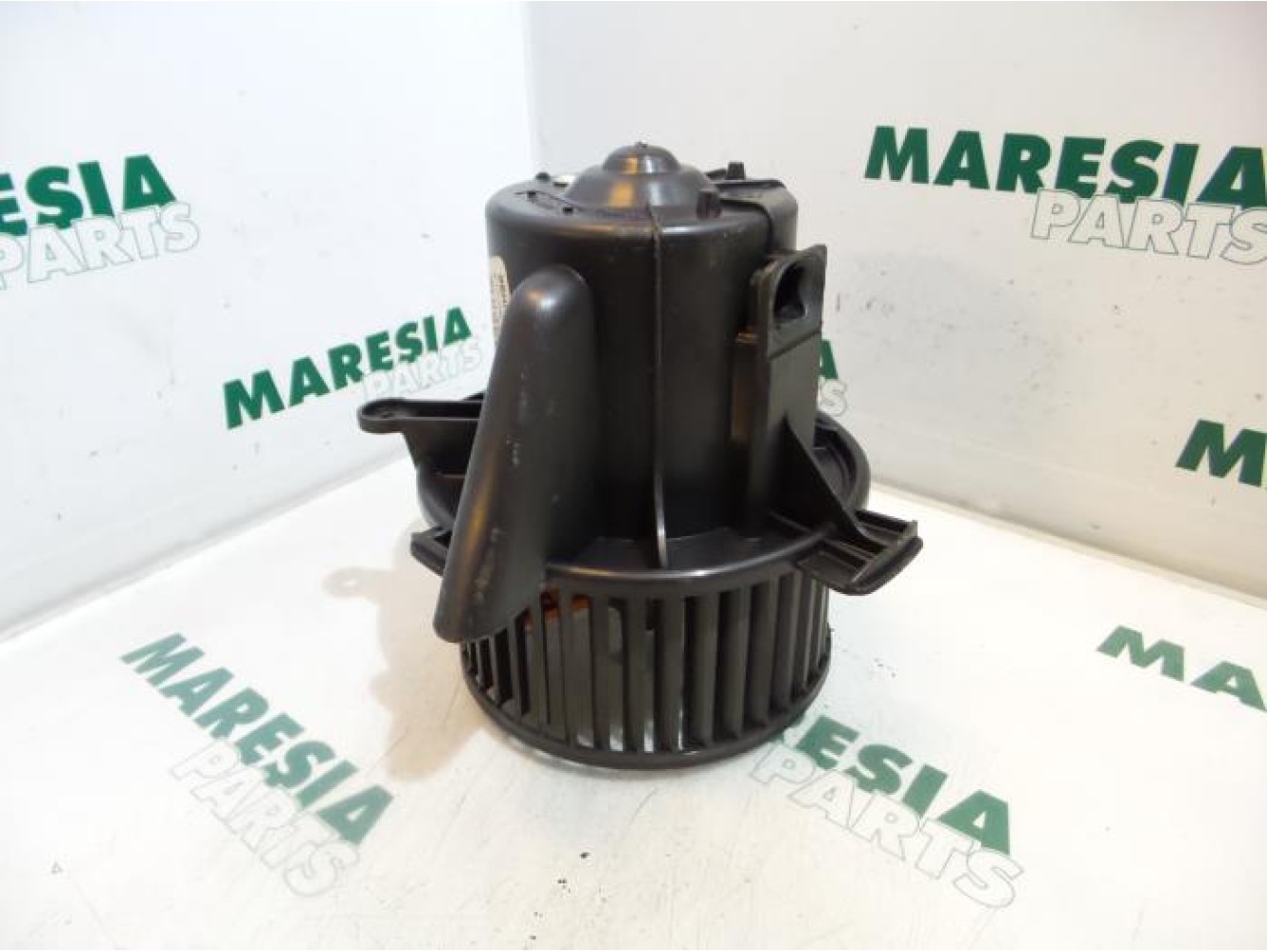 Citroen - C4 - Heating and ventilation fan motor