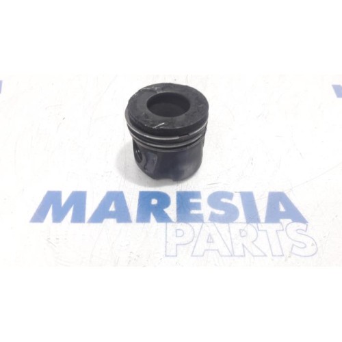 Fiat - Punto - Piston