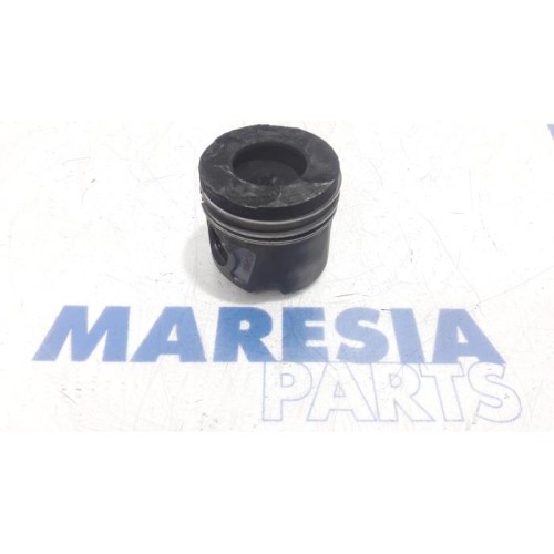 Fiat - Punto - Piston