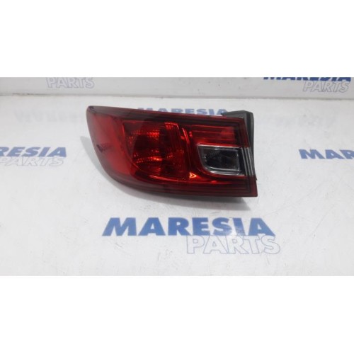 Renault - Clio - Taillight, left